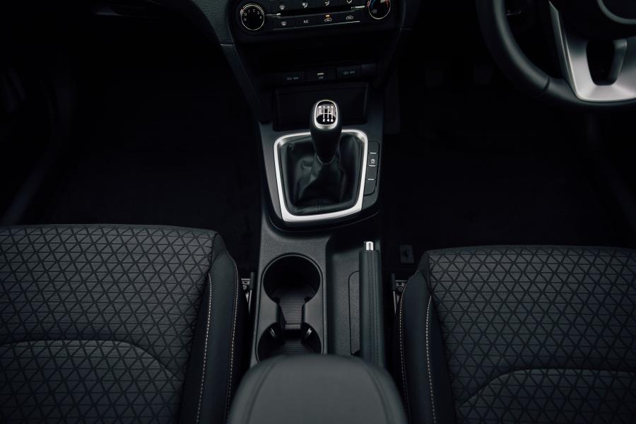 Интерьер Kia XCeed 1.0 T-GDi 2019 года  (UK) (фото 85 из 91)